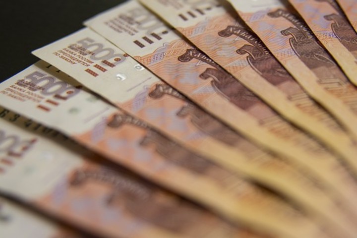Жители ЮФО и СКФО получили за полгода 693 млрд рублей кредитов 