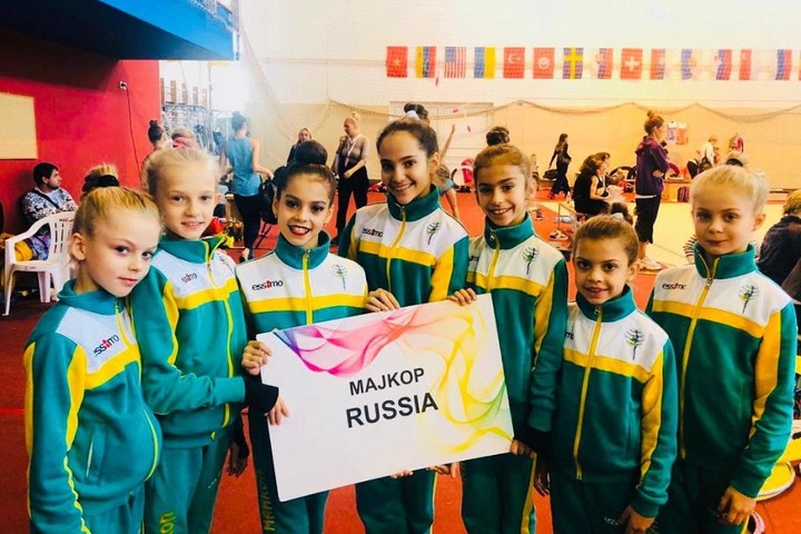 Майкопские гимнастки привезли россыпь наград с турнира в Венгрии