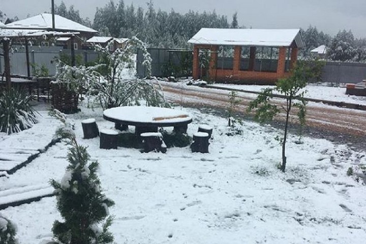 23 мая населённые пункты предгорий Адыгеи засыпало снегом
