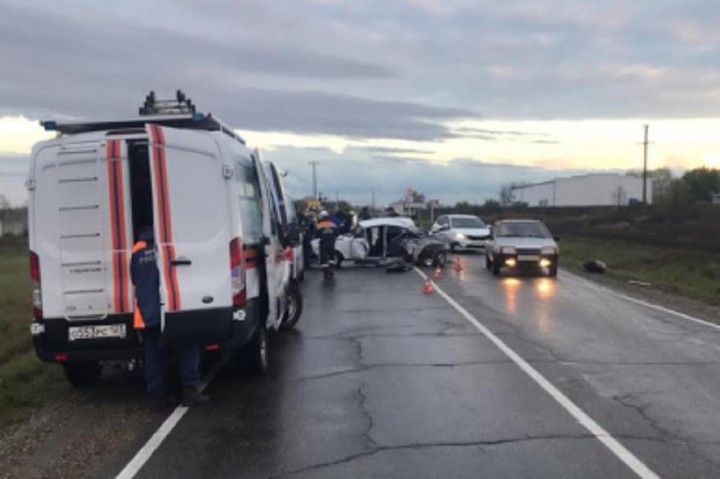 На трассе Энем – Адыгейск в ДТП погиб водитель легковой машины