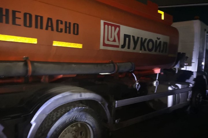 ФСБ раскрыла схему кражи нескольких десятков тонн нефтепродуктов 
