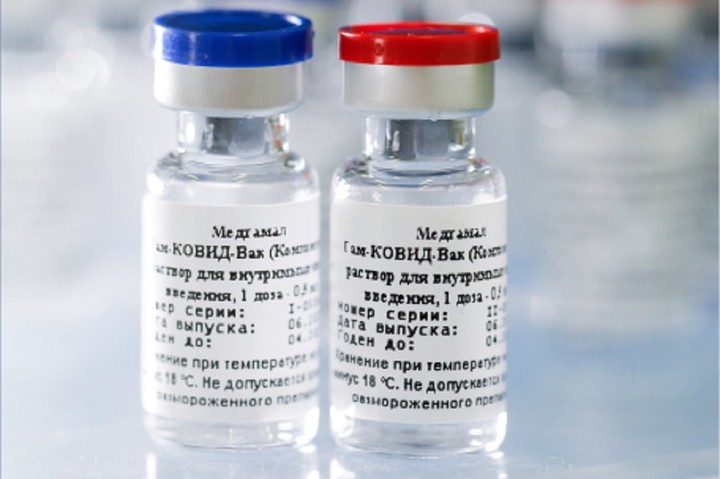 В Тахтамукайском районе 43 человека привили в первый день вакцинации