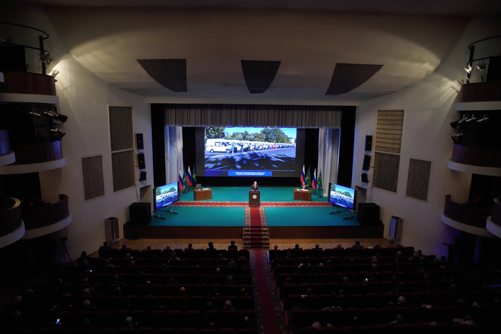 Фоторепортаж: Отчёт главы Адыгеи по итогам 2020 года в Госфилармонии