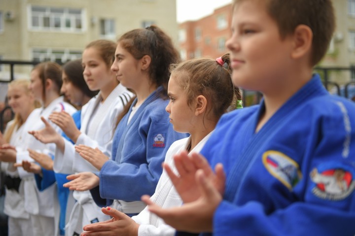 В Адыгее около половины жителей систематически занимаются спортом