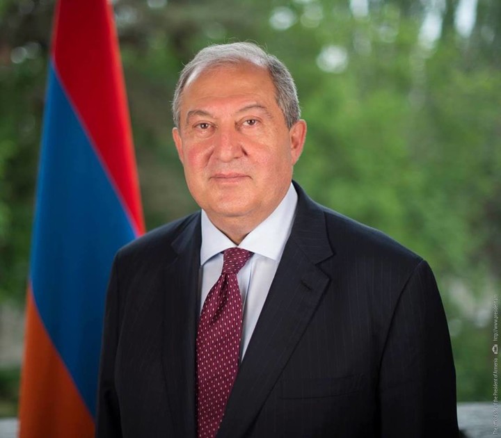 В Армении президент Саркисян подал в отставку