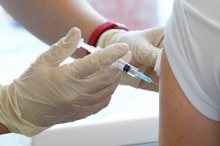 На Кубани подростков будут вакцинировать только с согласия родителей