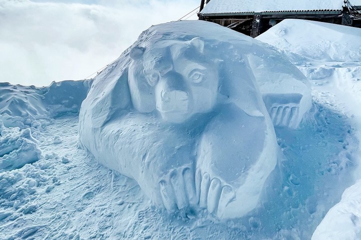Фестиваль снежных скульптур прошел на горнолыжном курорте «Эльбрус» 