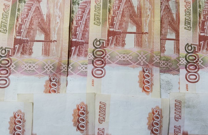 В правительстве РФ  предложили отменить налог на вклады более 1 млн рублей