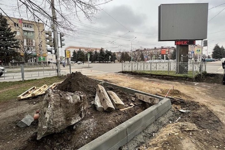 В Черкесске в 2022 году планируют отремонтировать 7 километров тротуаров