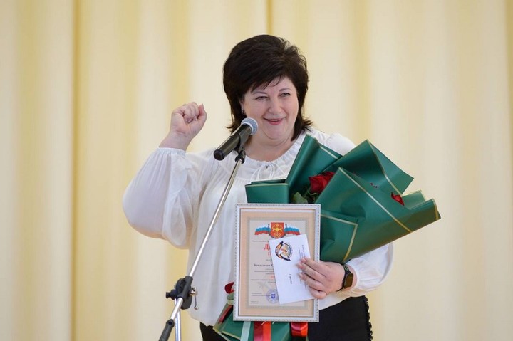 Евгения Бенделиани из лицея № 34 выиграла городской конкурс «Учитель года»