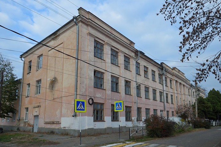 Хасанов отметил значимость проводимого в школах капитального ремонта