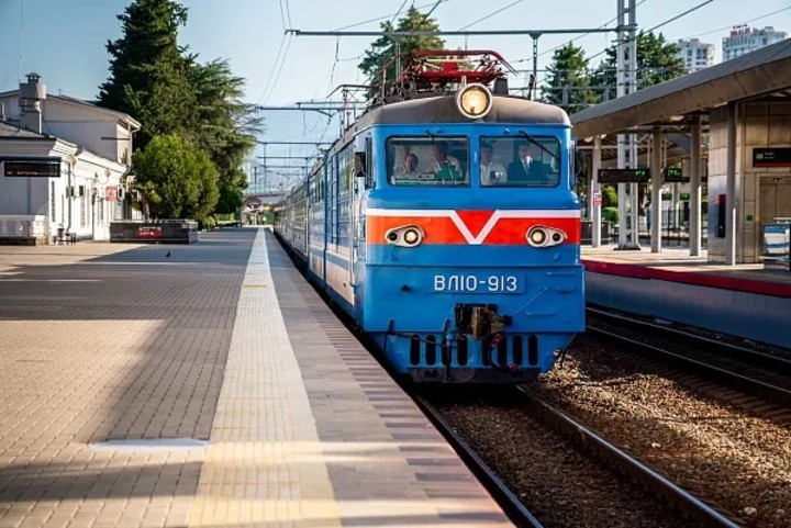 Туристический поезд «Сочи» по маршруту Туапсе-Гагра запустят с 30 апреля