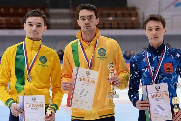 Сочинские конькобежцы  завоевали «золото» и «серебро» чемпионата России