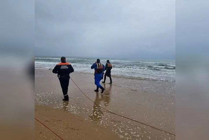 Девушка утонула в море во время шторма