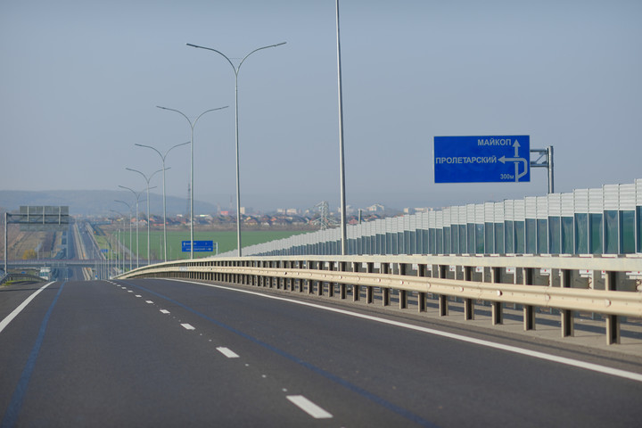 В Адыгее продолжаются масштабное строительство и реконструкция дорог