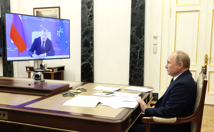 Путин: В Адыгее много положительных и очень устойчивых тенденций