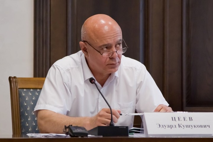 Эдуард Цеев возглавил Конституционный Совет Республики Адыгея