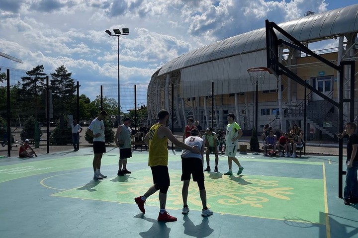 В Майкопе прошёл открытый кубок Республики Адыгея по баскетболу