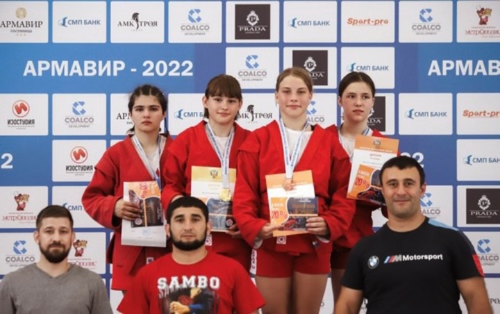Кубанские спортсмены завоевали 13 медалей на всероссийских соревнованиях по самбо
