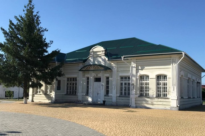 В Шовгеновском районе ремонтируют Дом-музей l съезда Советов Адыгеи