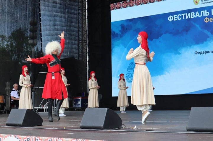 Культура и традиции КЧР были представлены на фестивале на ВДНХ в Москве