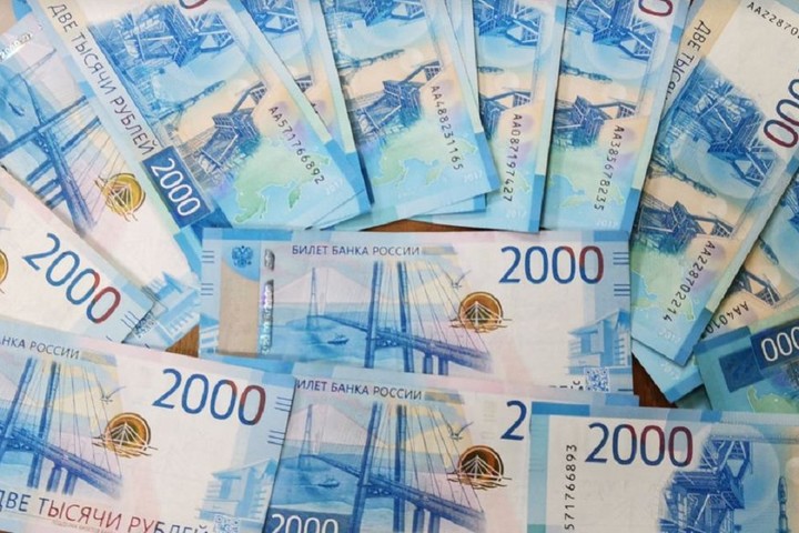 Жители Адыгеи предпочитают хранить сбережения в российской валюте