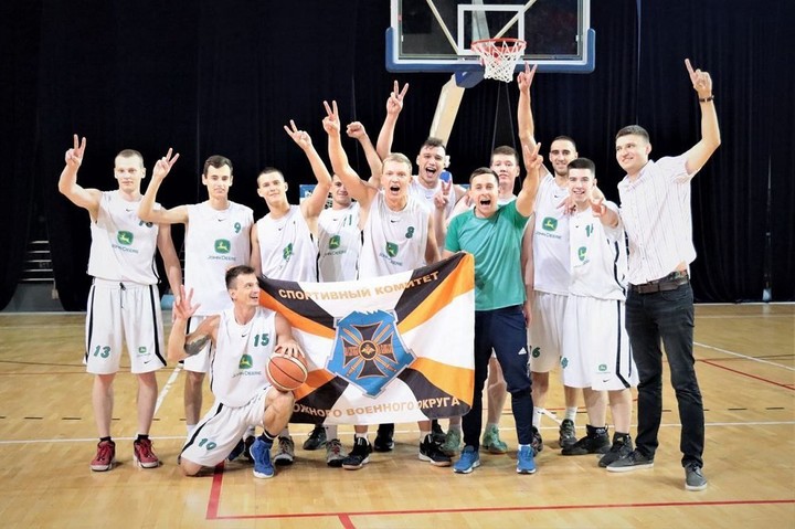 Двое баскетболистов из Адыгеи стали чемпионами РФ в составе сборной ЮВО