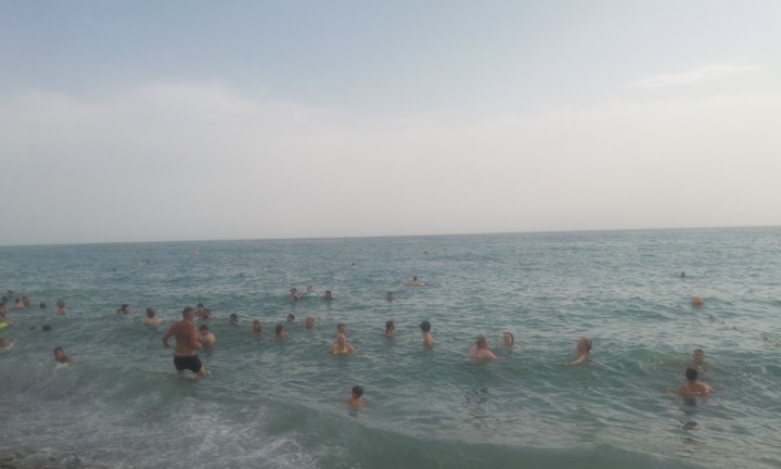 На каких курортах Кубани  вода в море остается комфортной для купания