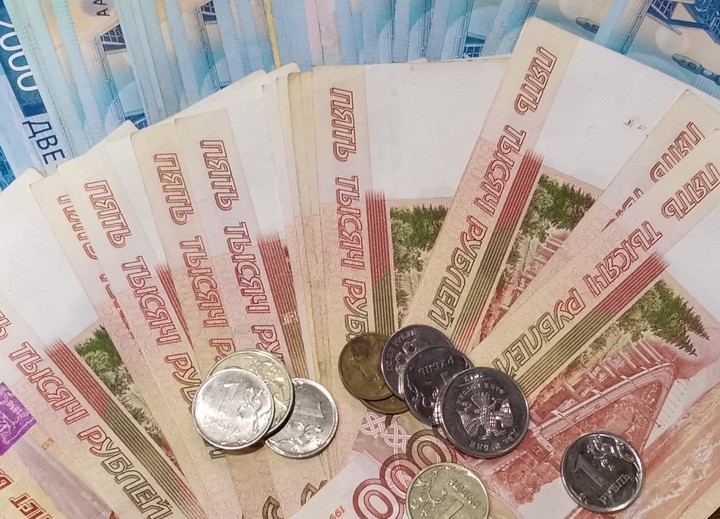 С начала недели мошенники похитили у жителей Адыгеи более 1,7 миллиона рублей