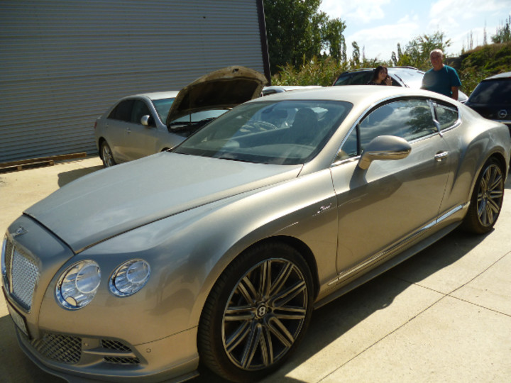 На Кубани продают конфискованный у бывшего руководителя  санатория Bentley Continental GT 