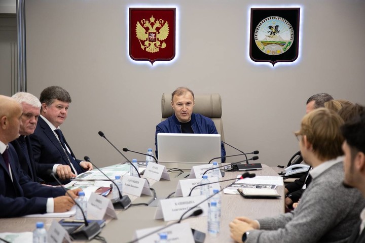 Глава Адыгеи и представители «Дом.РФ» обсудили дизайн-проект зоны «Мэздах» 