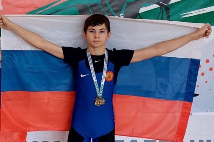 Юный тяжелоатлет из Адыгеи выиграл международный турнир в Белоруссии
