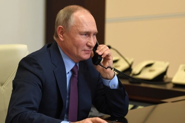 Владимир Путин поговорил по телефону с президентом Ирана