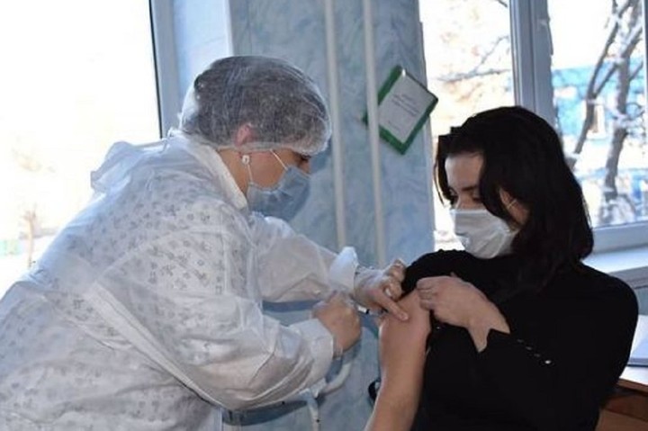 Треть компаний в Адыгее привила своих сотрудников от гриппа и коронавируса