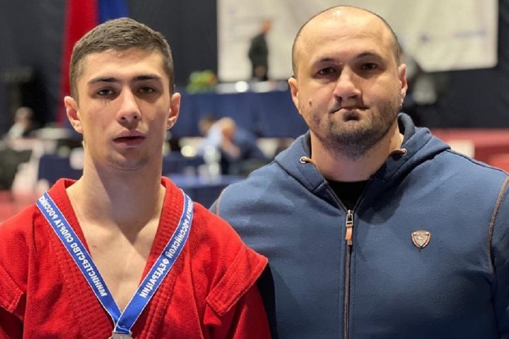 Самбист из Адыгеи стал вторым на первенстве России среди юниоров 