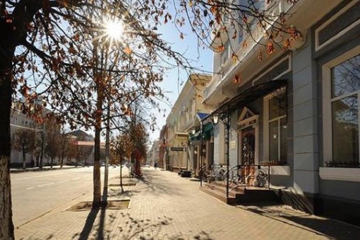В Майкопе улица Краснооктябрьская станет частично пешеходной