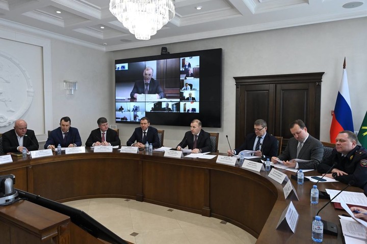 Мурат Кумпилов провёл заседание оперативного штаба республики