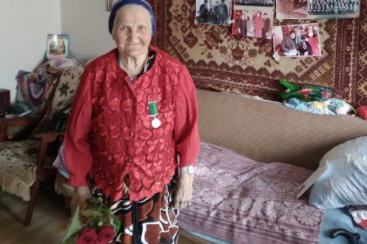 В Адыгее с 8 Марта поздравили старейшую жительницу Евдокию Нестерову