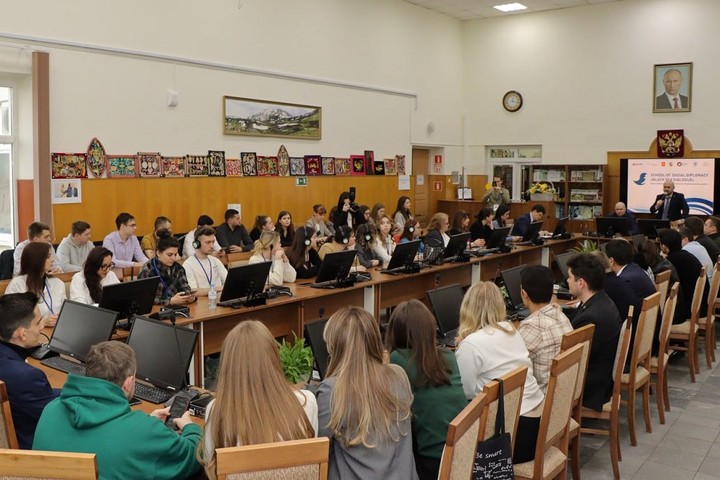 В МГТУ прошёл круглый стол программы Школы общественной дипломатии 
