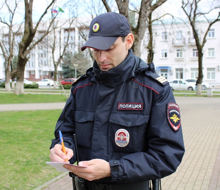 В Ставропольском крае задержан мужчина, совершивший двойную кражу в Майкопе