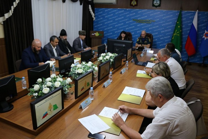 В управлении МЧС Адыгеи состоялось заседание Общественного совета
