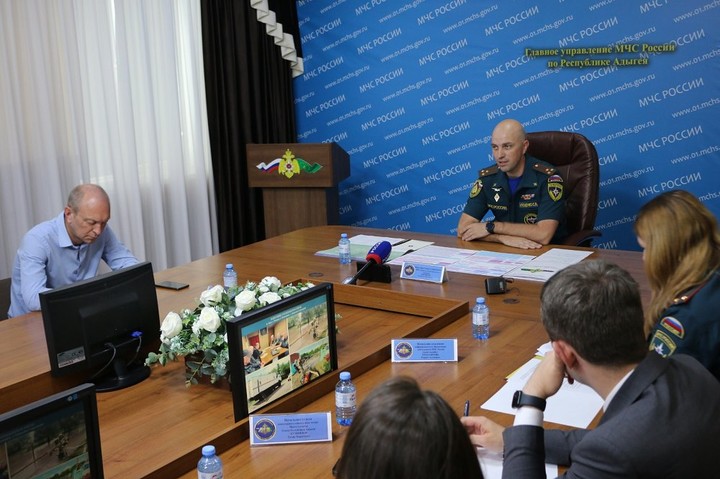 Начальник главного управления МЧС Адыгеи дал большую пресс-конференцию