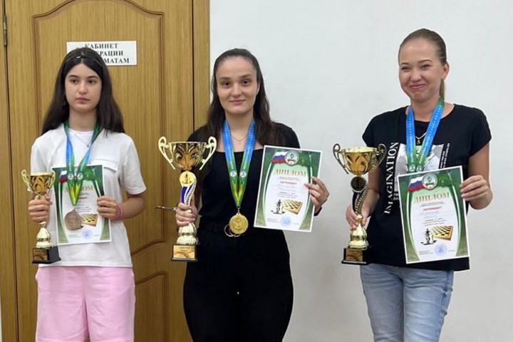 Джульетта Тлецери из Адыгейска выиграла чемпионат Адыгеи по шахматам
