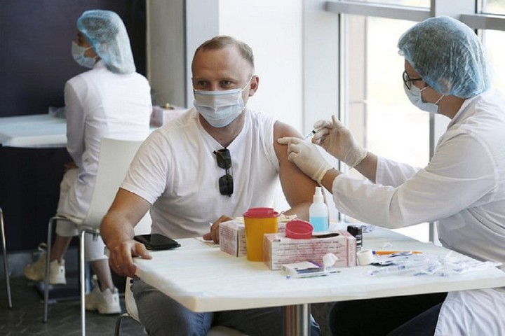 В Адыгею поступило более 100 тысяч доз вакцины от гриппа для взрослых и детей