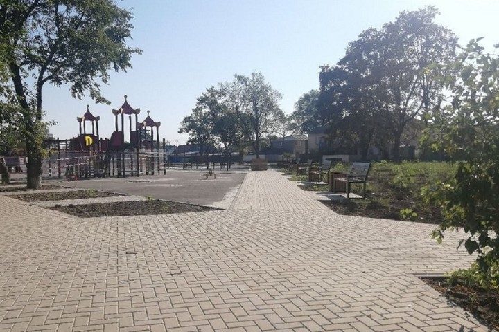 В соседнем с Адыгеей Белореченском районе благоустраивают парк по нацпроекту