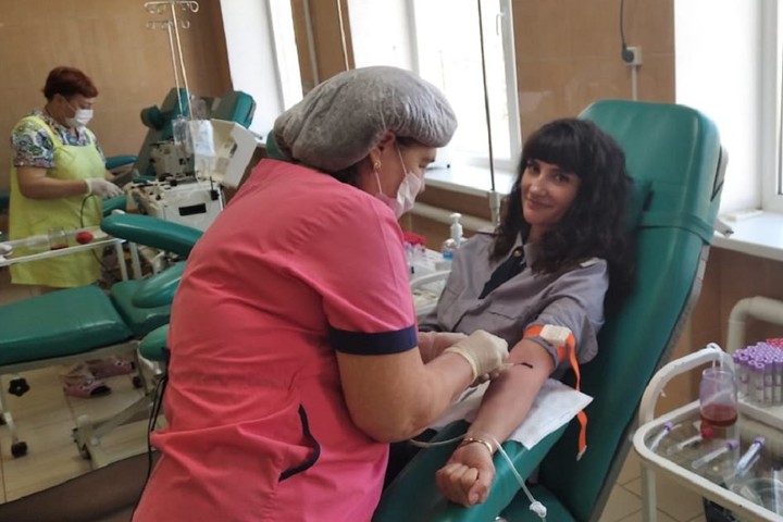 В Адыгее более 20 сотрудников УИС пополнили ряды доноров крови