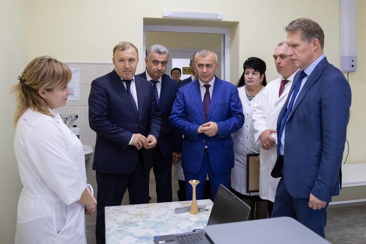 Мурат Кумпилов назвал знаковым событием открытие амбулатории в посёлке Дружба