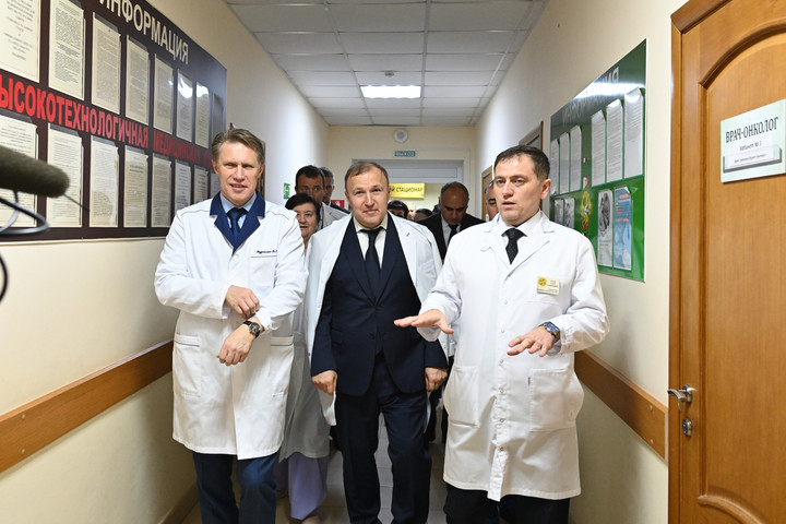Глава Минздрава РФ ознакомился с работой онкологической службы Адыгеи