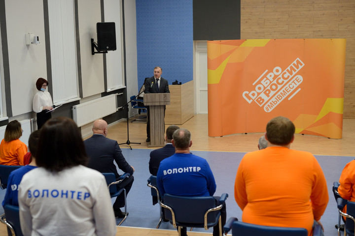 Глава Адыгеи Мурат Кумпилов поздравил волонтёров с Днём добровольца
