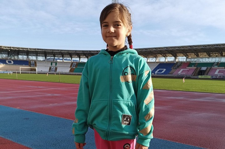 Семилетняя майкопчанка Аделина Зелинская получит золотой значок ГТО